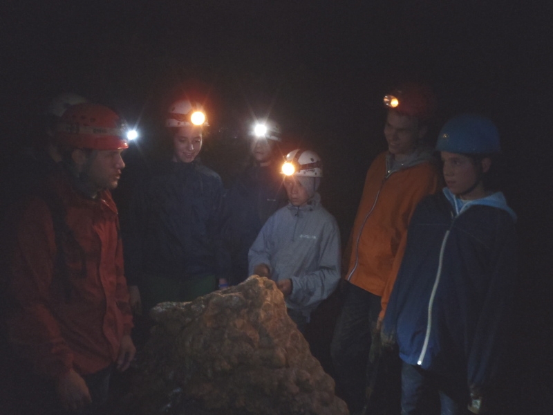 Village Camps International Summer Camp Ard&egrave;che, France 2019-07-26 https://www.villagecamps.com/journals_admin/images/12-23-Meeting Jabba the Hutt.jpg